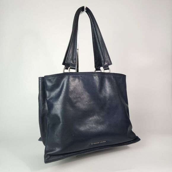 Etienne Aigner Purse Quiet Luxury Minimalist Leather Modest Feminine Designer - Picture 2 of 16